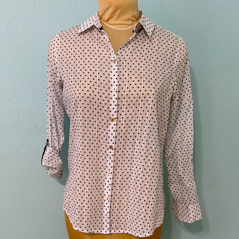 Foxcroft women Polka Dot button up Shirt size M